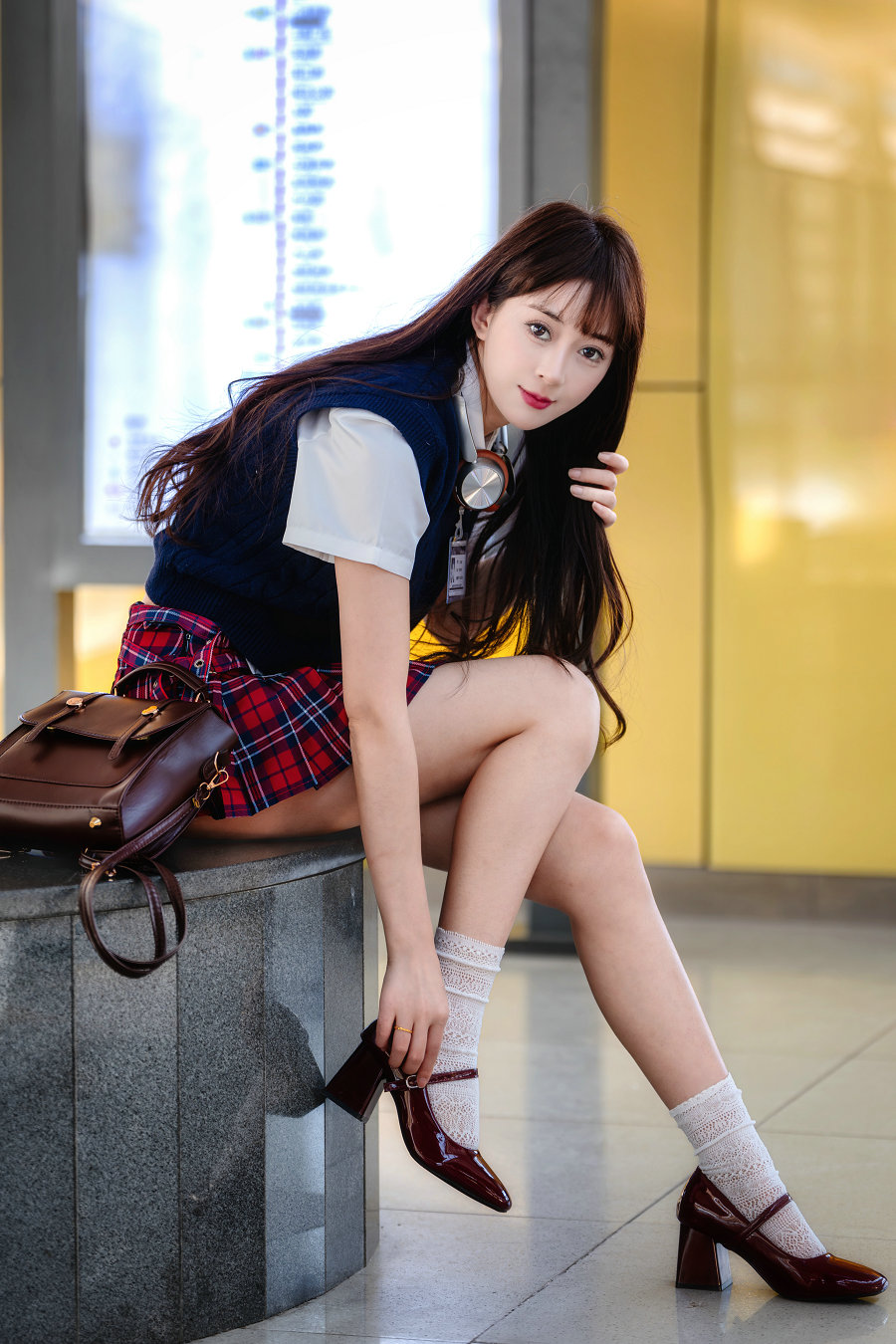 [YITUYU]艺图语 2026.04.24 地铁站女孩 邓邓 [20P-85MB]
