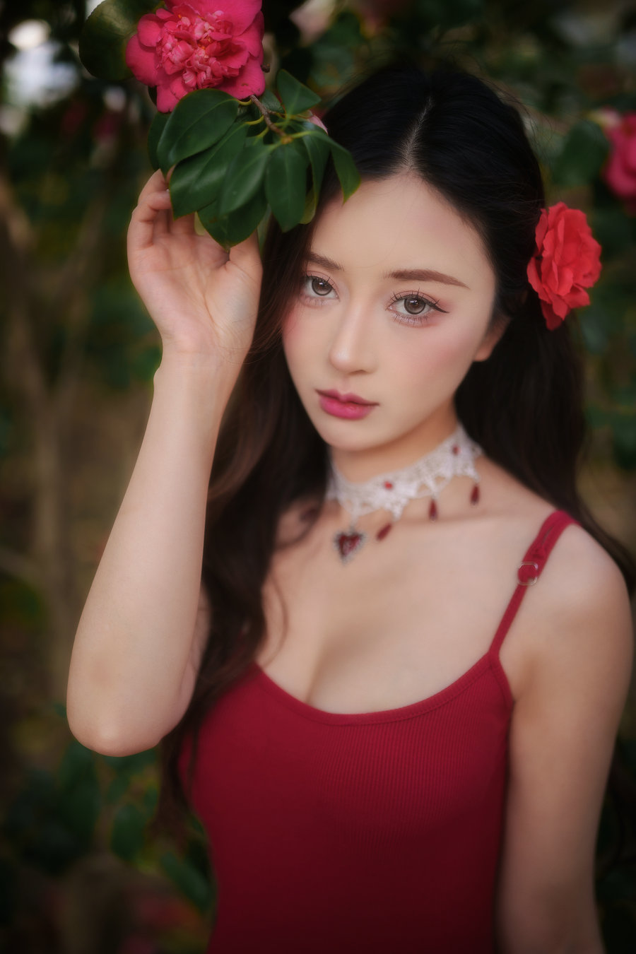 [YITUYU]艺图语 2026.05.02 山茶花开 邓邓 [26P-742MB]