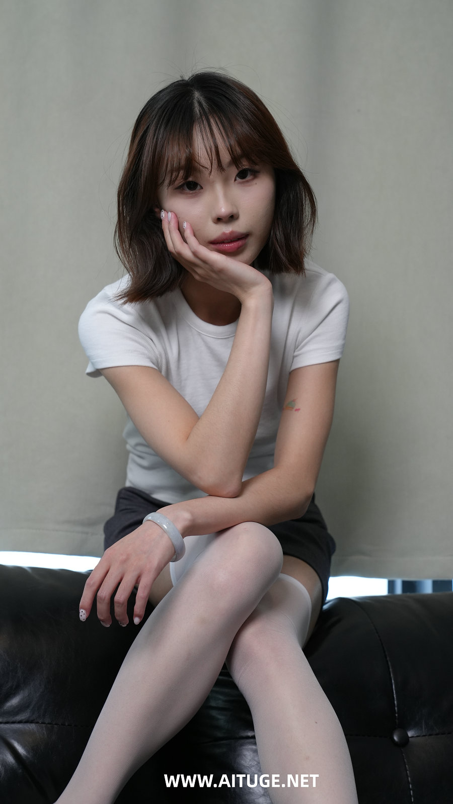青柠映画 - 花花 白钻甲 白丝袜 短跟拖 [124P1V-4.21GB]