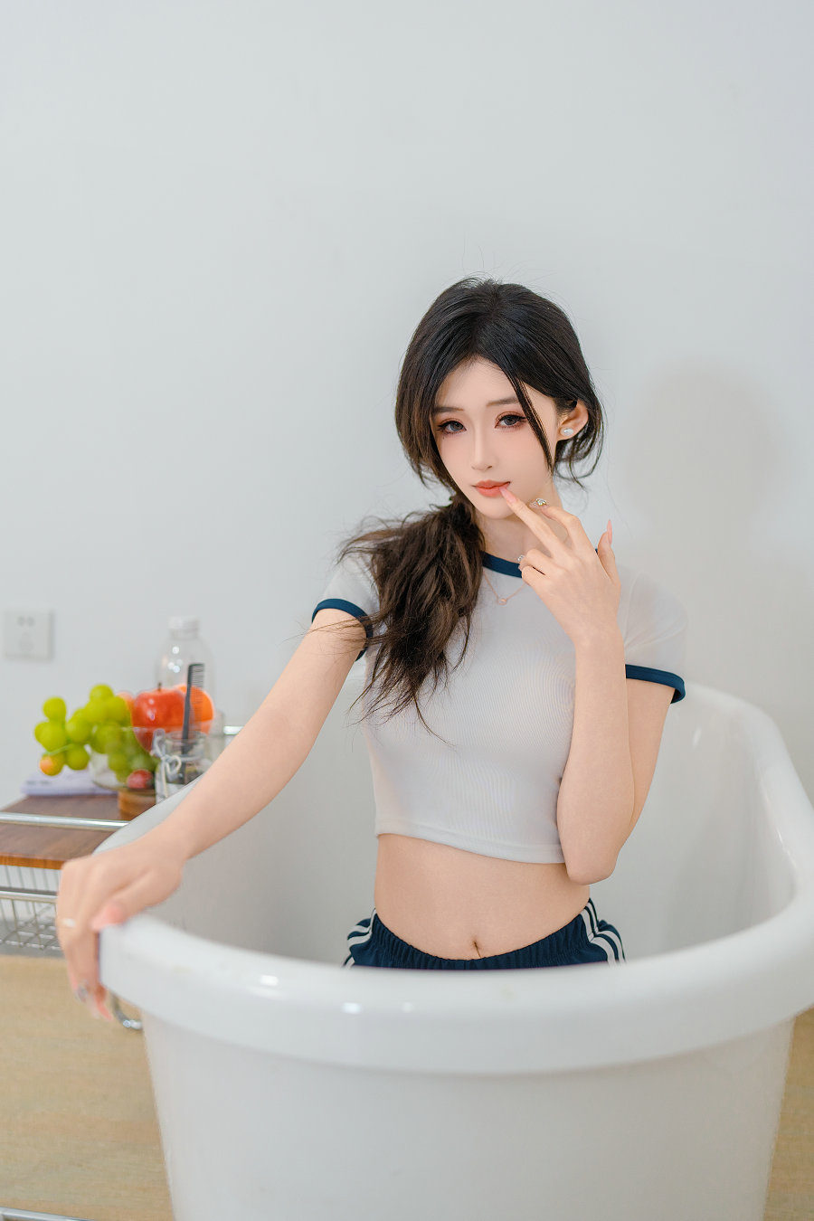 [YITUYU]艺图语 2026.04.27 日系体操服 空浴缸里的无人应答 林瑜 [36P-492MB]