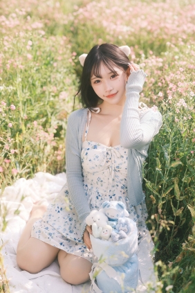 [YITUYU]艺图语 2026.04.23 花海复古少女 一只小羊 [49P-1.13GB]