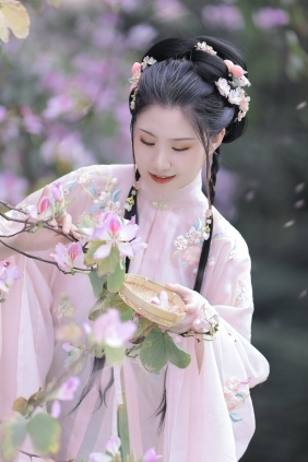[YITUYU]艺图语 2022.04.24 紫荆枝 木木 [23P-489MB]