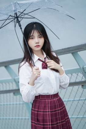 [YITUYU]艺图语 2022.04.03 雨之秋 灰猫 [28P-866MB]