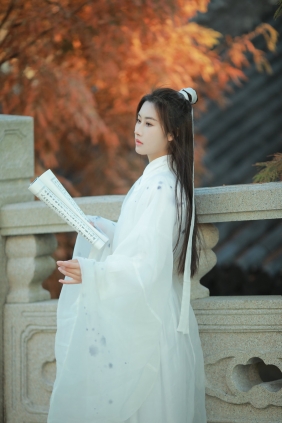 [YITUYU]艺图语 2022.04.26 恰同学少年 keikei白茶清欢 [22P-241MB]