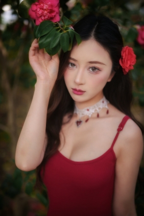 [YITUYU]艺图语 2026.05.02 山茶花开 邓邓 [26P-742MB]