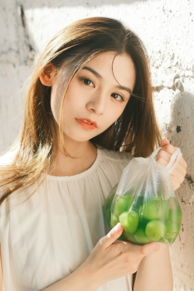 [YITUYU]艺图语 2026.04.27 青提之恋 白薇凉凉 [10P-50MB]